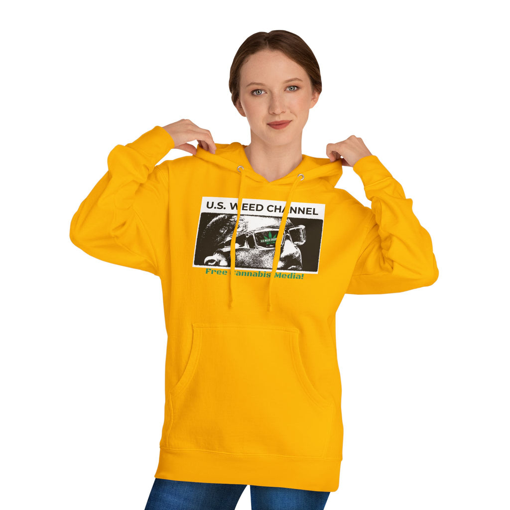 FREE CANNABIS MEDIA Chic Graphic 'Statement' Hoodie - U.S. WEED CHANNEL Cannabis Freedom-Fighter