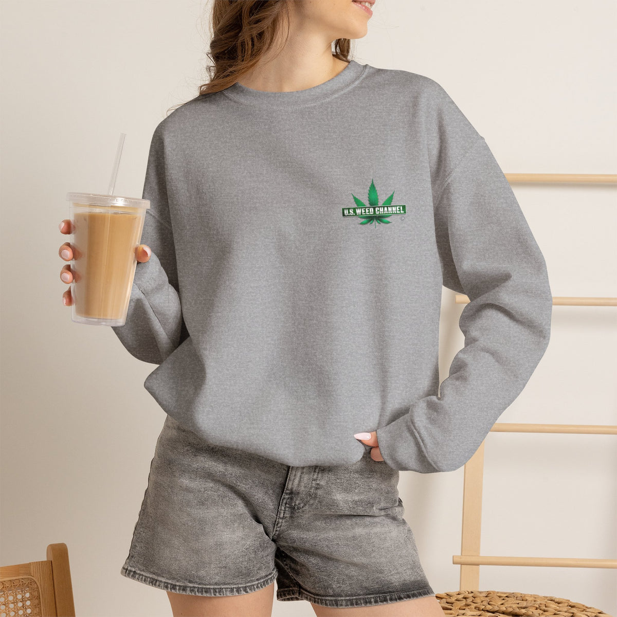 U.S. WEED CHANNEL Basics - Crewneck Everyone Sweatshirt