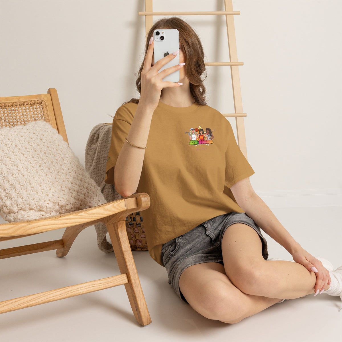 420 Honeys 'Basics' T-Shirt – USWC Logo Tee