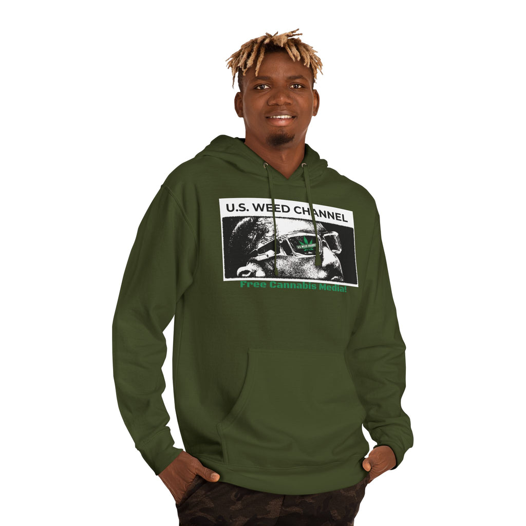 FREE CANNABIS MEDIA Chic Graphic 'Statement' Hoodie - U.S. WEED CHANNEL Cannabis Freedom-Fighter