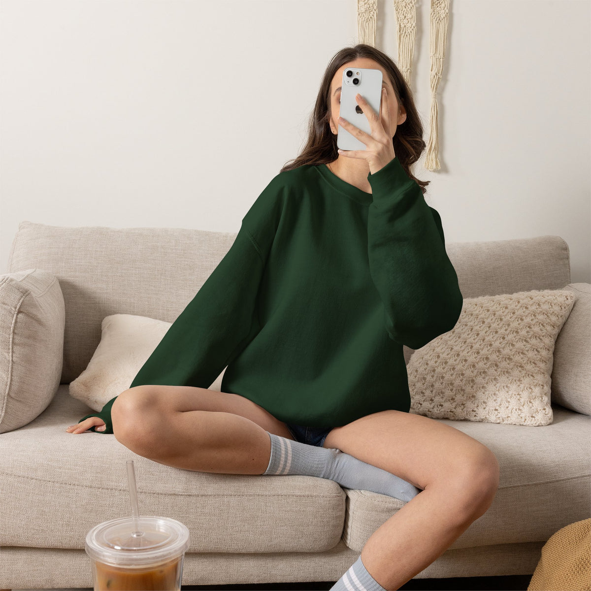 U.S. WEED CHANNEL Basics - Crewneck Everyone Sweatshirt