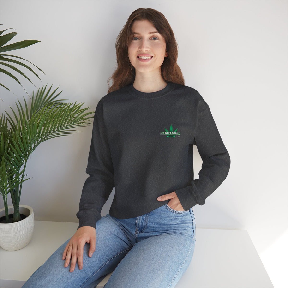 U.S. WEED CHANNEL Basics - Crewneck Everyone Sweatshirt