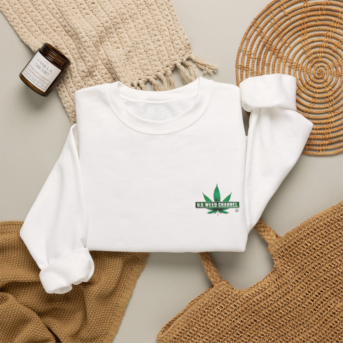 U.S. WEED CHANNEL Basics - Crewneck Everyone Sweatshirt