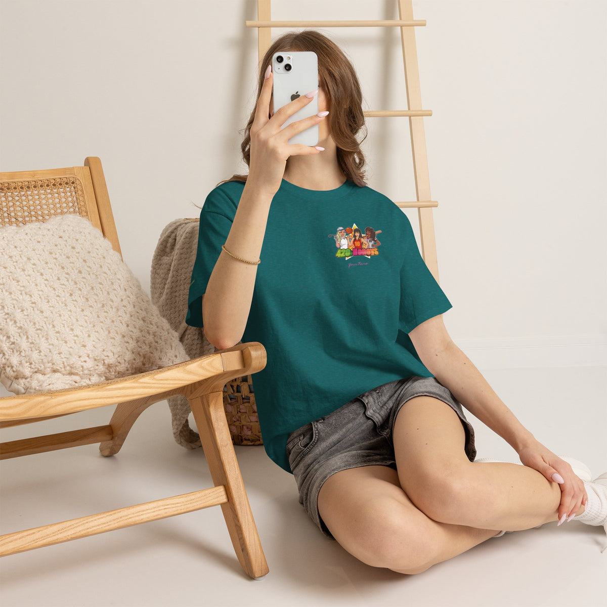 420 Honeys 'Basics' T-Shirt – USWC Logo Tee