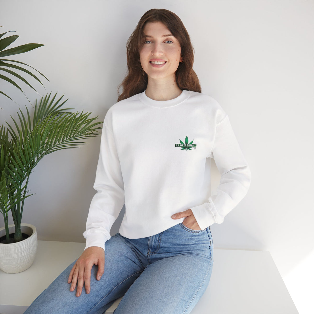 U.S. WEED CHANNEL Basics - Crewneck Everyone Sweatshirt