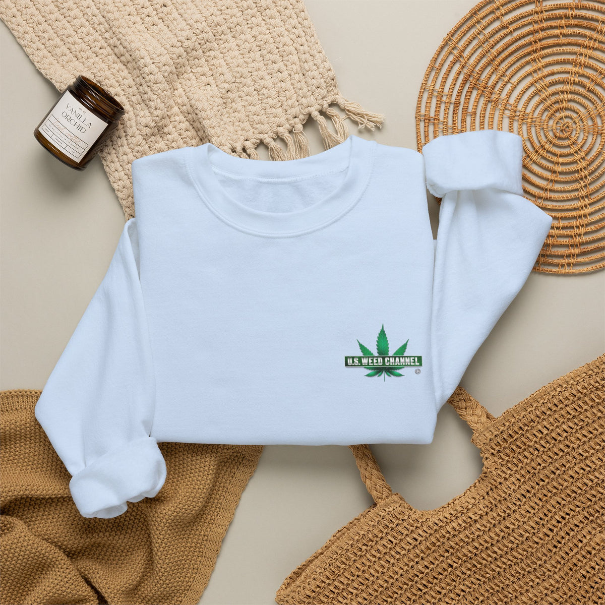 U.S. WEED CHANNEL Basics - Crewneck Everyone Sweatshirt